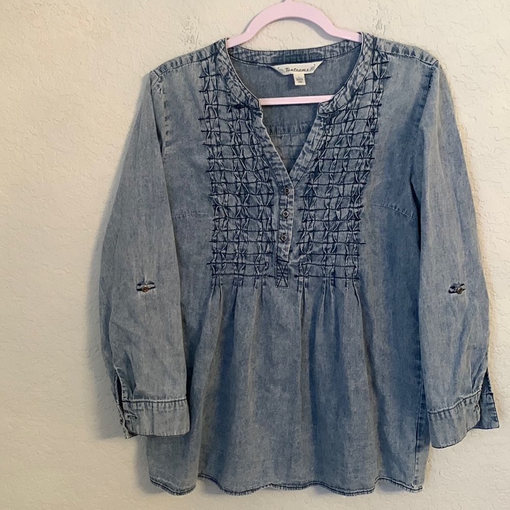 Tantrums Jean Light Wash Women’s Shirt Size L